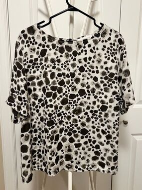 Addition Elle Gray Boxy Short Sleeve Blouse